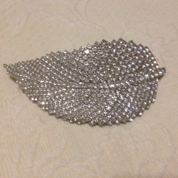 Bundle deal: (2) Rhinestone hair combs & (1) Rhinestone barrette - Picture 5 of 7